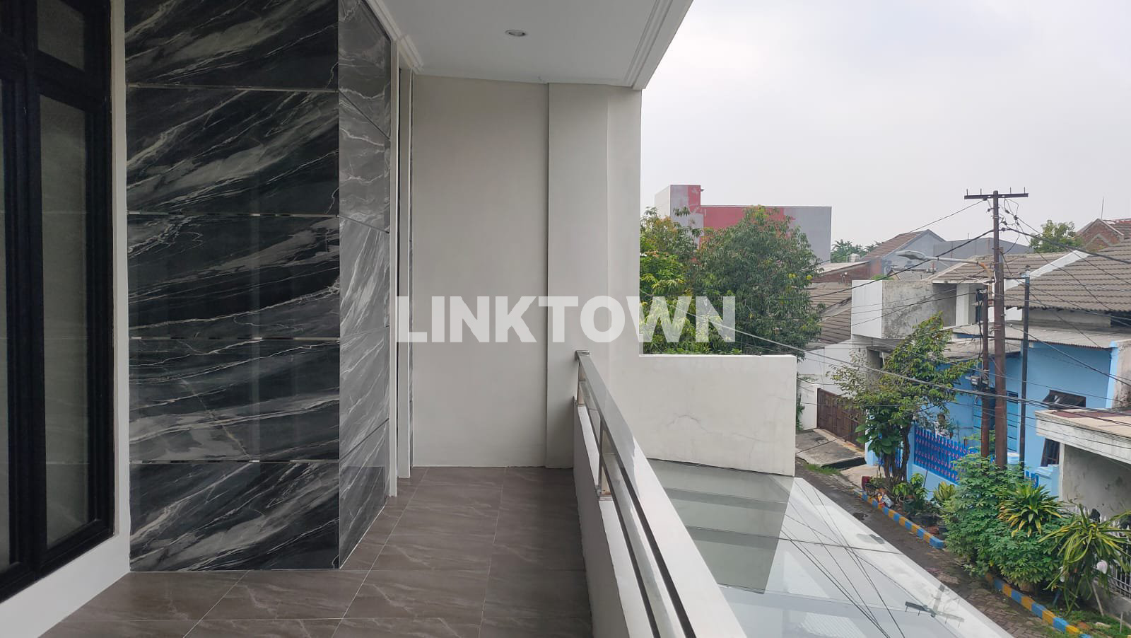 Dijual Cepat Rumah Siap Huni Strategis Sebelah Merr Surabaya