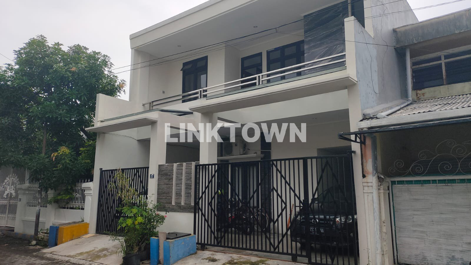 Dijual Cepat Rumah Siap Huni Strategis Sebelah Merr Surabaya Dijual Cepat Rumah Siap Huni Strategis Sebelah Merr Surabaya