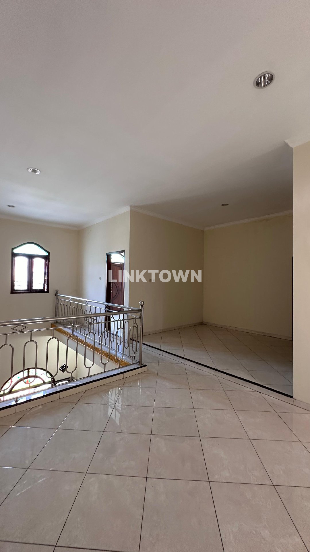 Rumah 2 Lantai Dijual Murah di Perumahan Griya Permata Gedangan