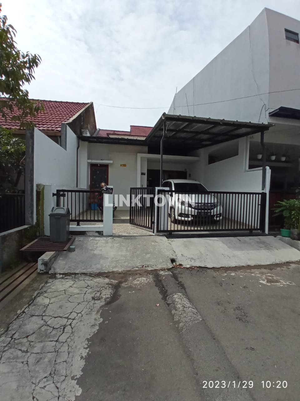 Rumah Pusat Kota Bandung Siap Huni SHM Rumah Pusat Kota Bandung Siap Huni SHM