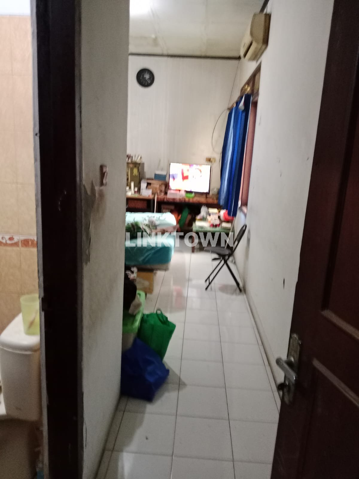 Rumah Bagus Carport Luas Jakarta Timur Siap Huni