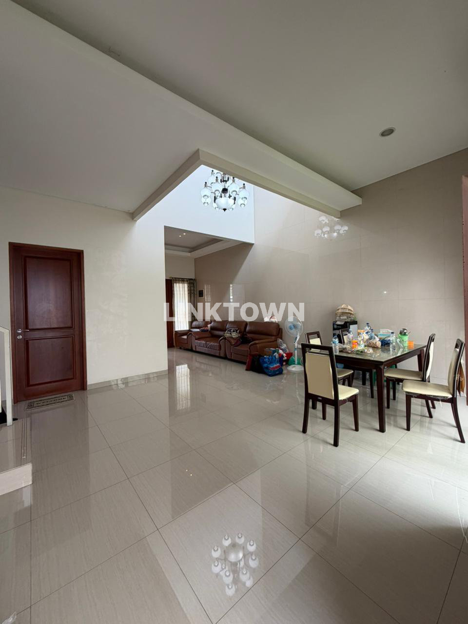 Dijual Rumah Modern Minimalis di Kencana Sari Timur Surabaya