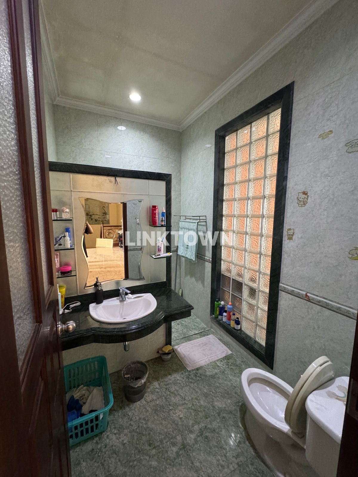Rumah Elite Fully Furnish Pakuwon Indah Surabaya Barat