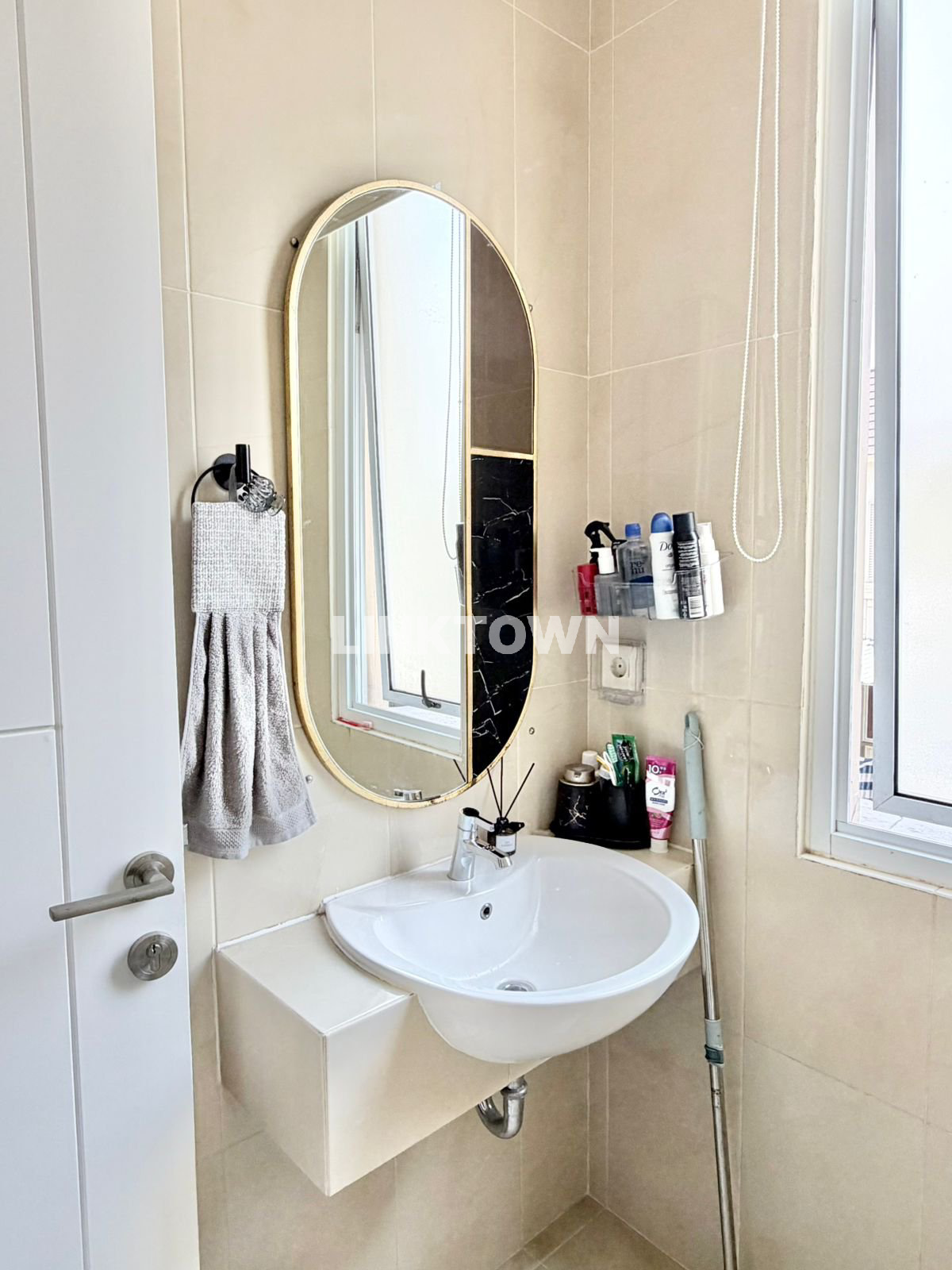 Rumah Furnished Siap Huni di BSD Tangerang
