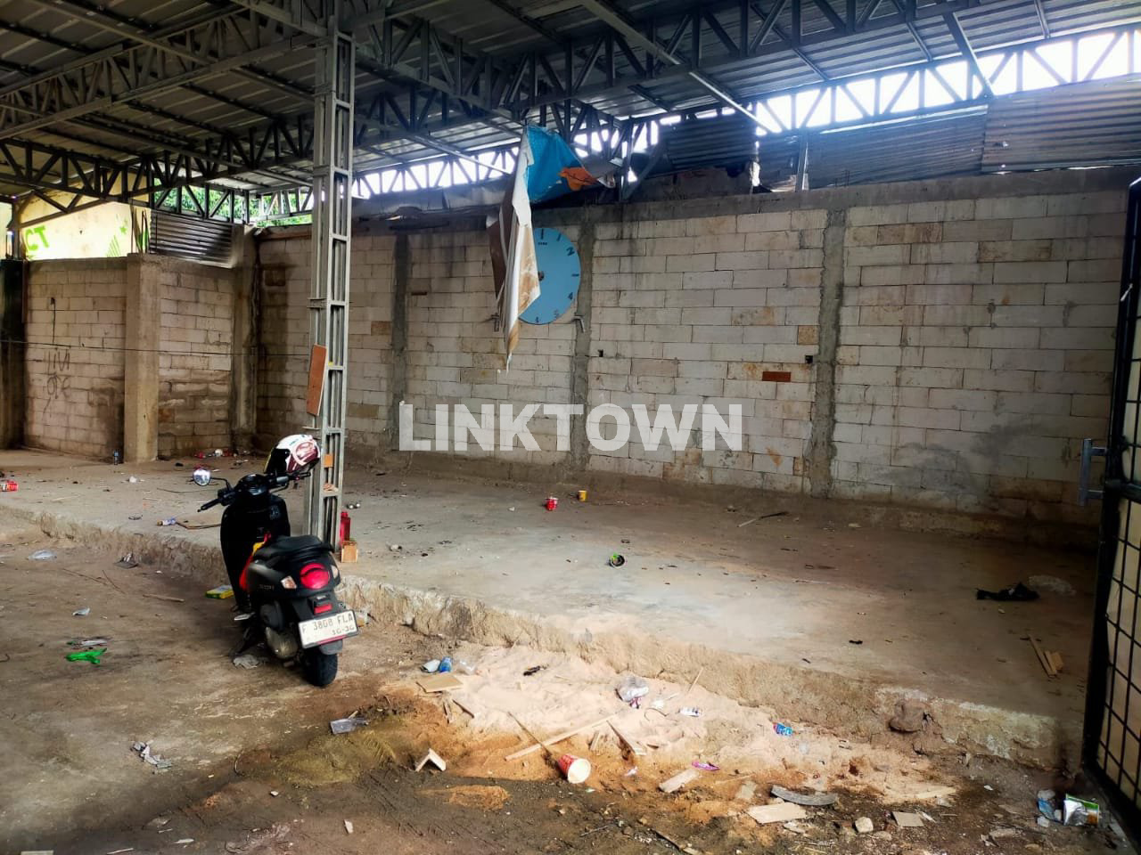DIJUAL CEPAT GUDANG SIAP PAKAI POSISI HOOK SAWANGAN DEPOK
