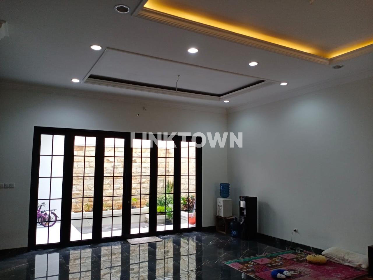 Rumah Dalam Cluster Bagus Siap Huni di Jakarta Timur