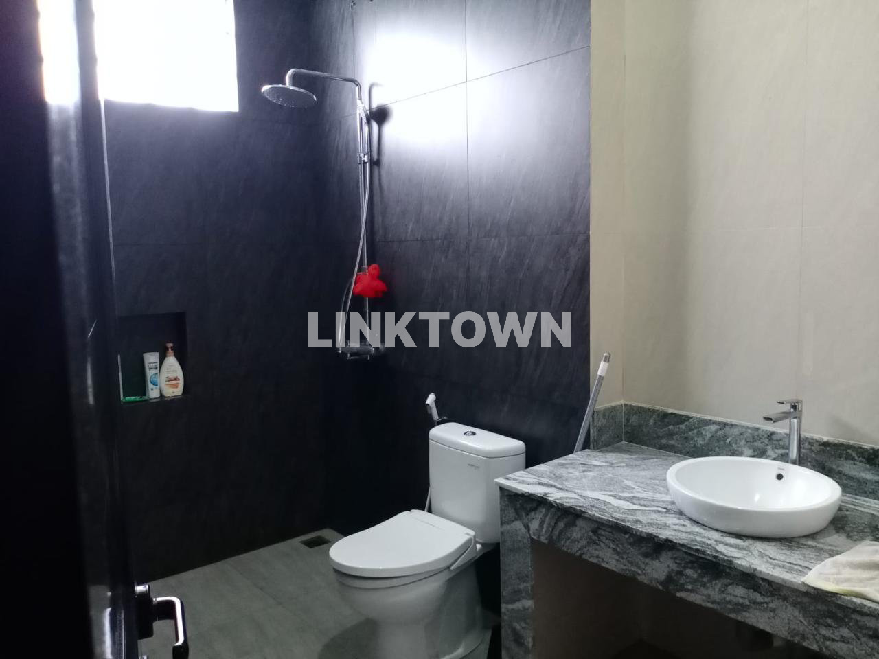 Rumah Dalam Cluster Bagus Siap Huni di Jakarta Timur