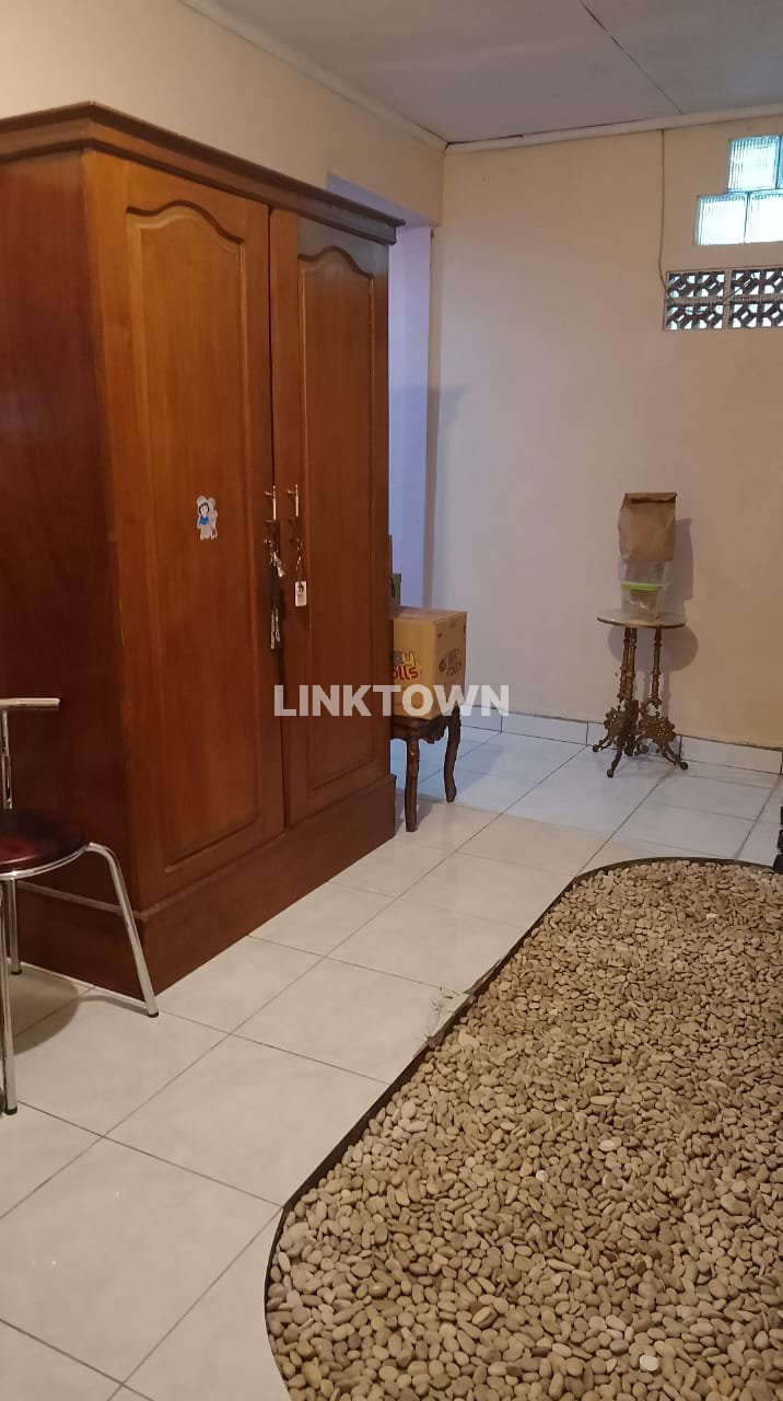Rumah dengan Nuansa Asri di Perumahan Dliko Salatiga
