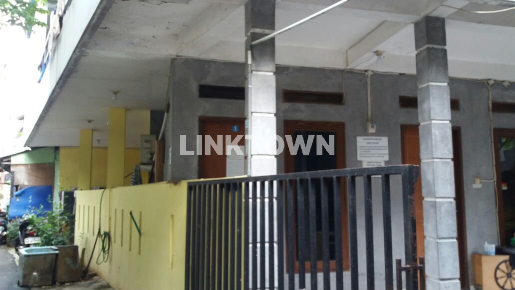 DIJUAL RUMAH KOST 14PINTU SIAP JALAN BEROPERASI
