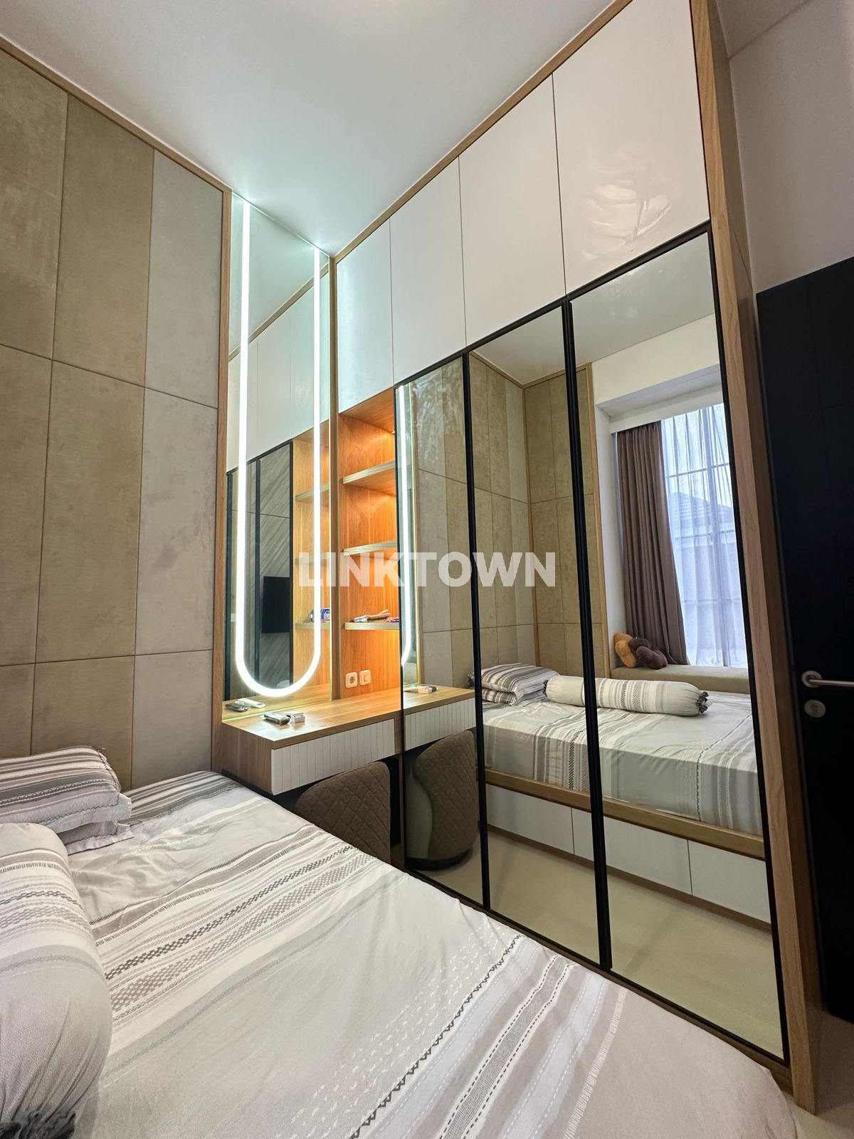 Rumah Fully Furnish Siap Huni di Regency One East Point Dekat Pakuwon City