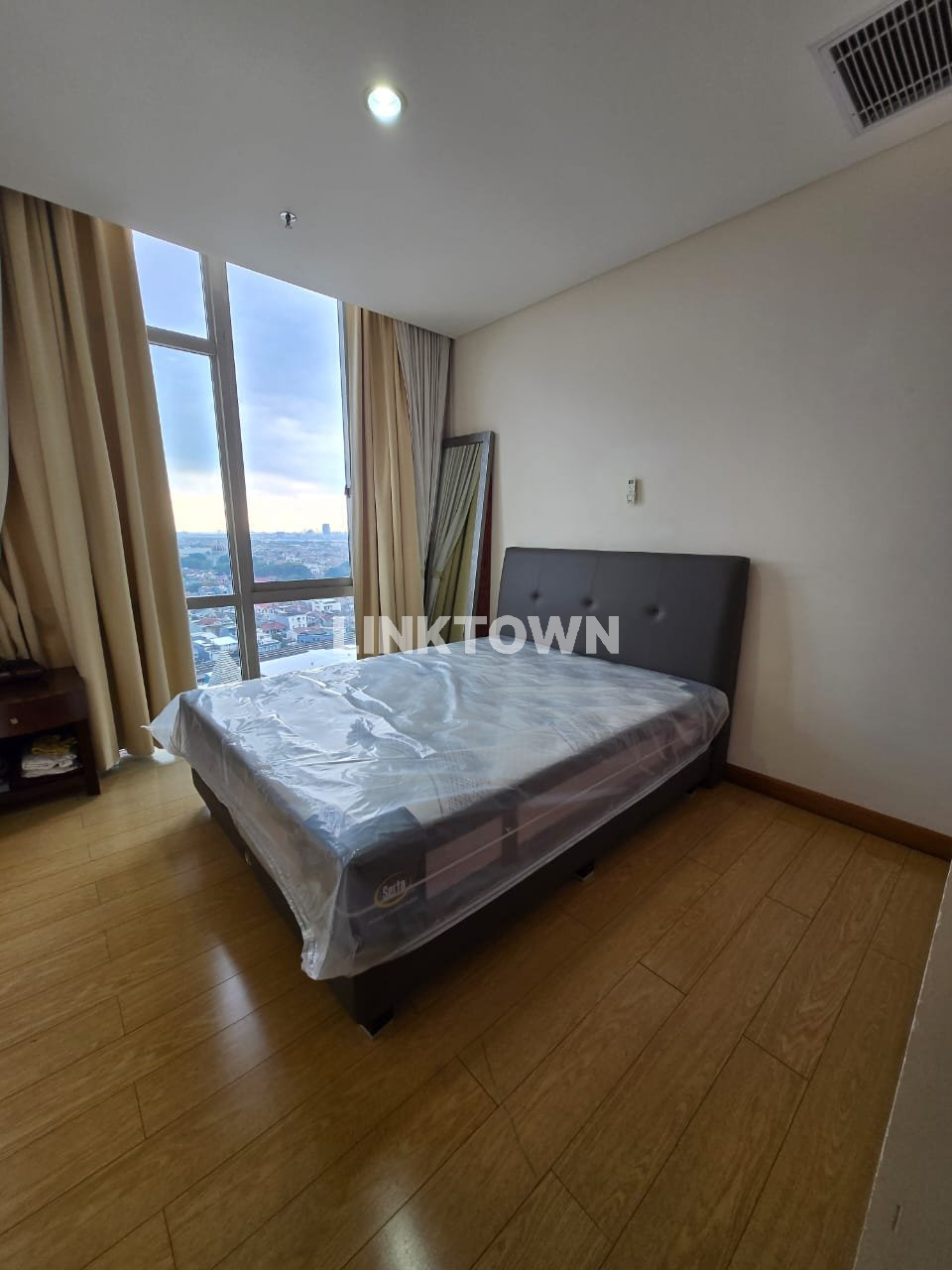 Apartement 2 Bedroom The Summit Siap Huni