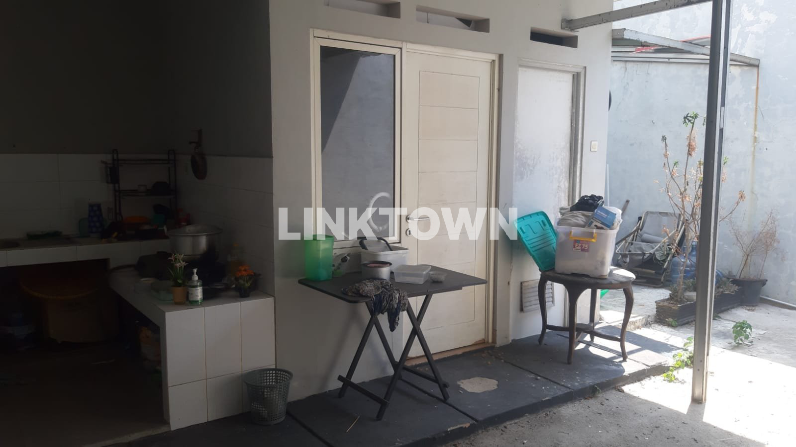 Dijual Cepat Rumah Hook Luas 231m² Siap Huni di Vasana Harapan Indah