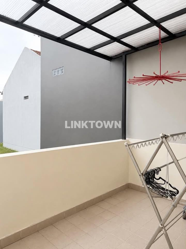 Rumah 2 Lantai di Laveria Residence, Depok