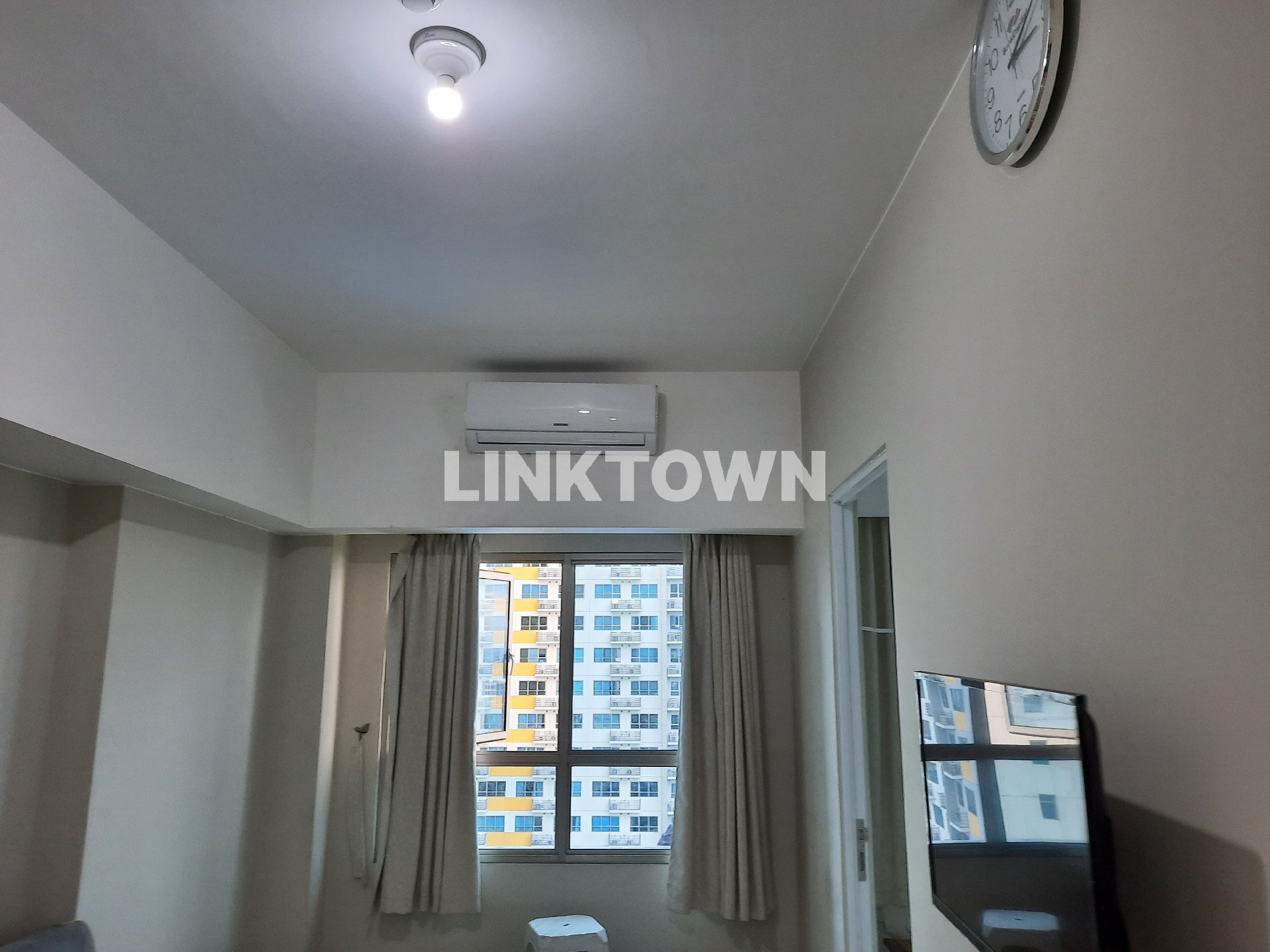 JUAL CEPAT APARTEMEN SPRING LAKE BEKASI 2BR FULL FURNISH SIAP HUNI