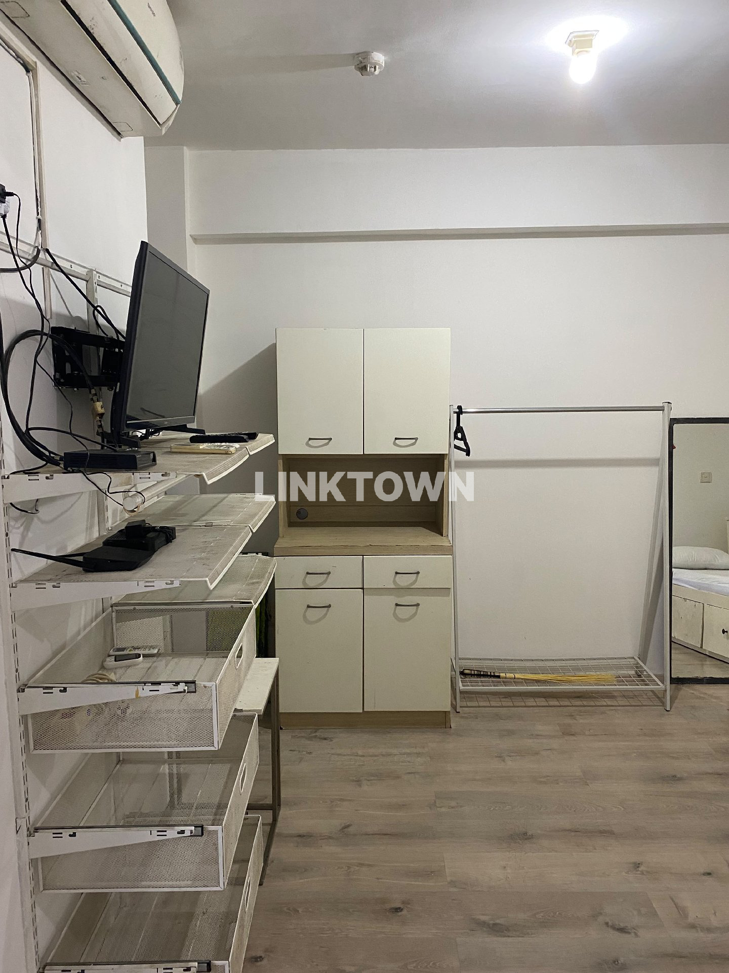 JUAL CEPAT APARTEMEN BINTARO PARK VIEW 1BR FULL FURNISH