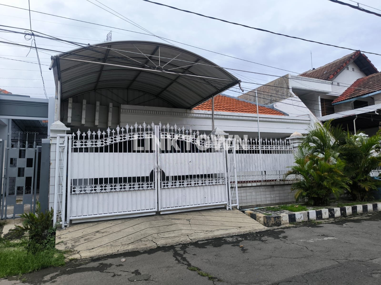 Dijual Termurah Rumah di Dharmahusada Indah Kawasan Pusat Kota Surabaya Dijual Termurah Rumah di Dharmahusada Indah Kawasan Pusat Kota Surabaya