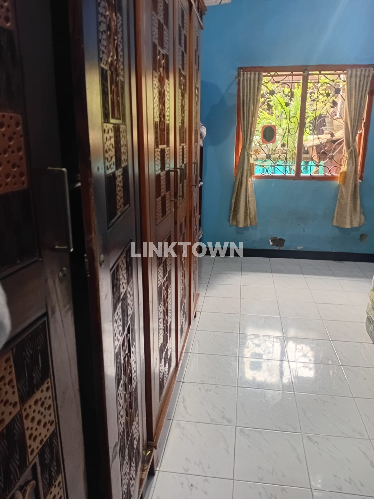 Dijual Cepat Rumah 2 Lantai di Jalan Bintara SHM