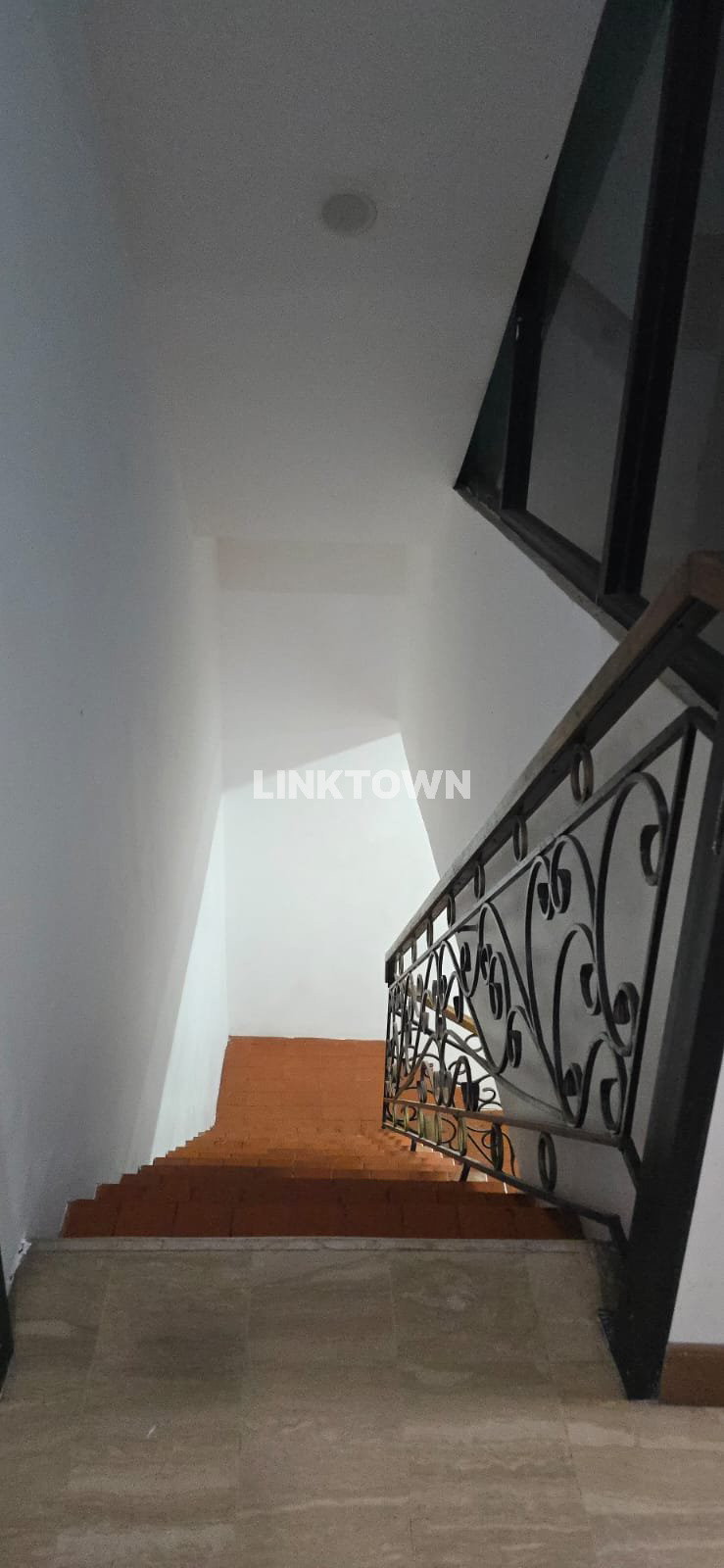 JUAL/SEWA CEPAT RUKO KOMERSIL DIKAWASAN PREMIUM SANGAT STRATEGIS MENTENG JAKARTA PUSAT