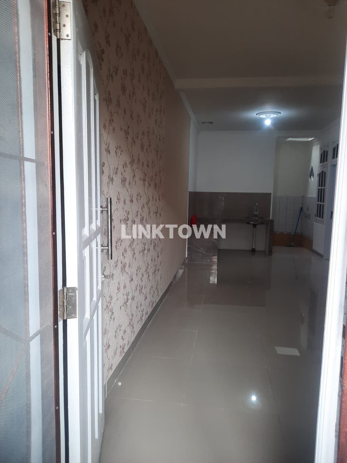 JUAL CEPAT RUMAH SIAP HUNI DI KOTA MANDIRI, HARAPAN INDAH BEKASI