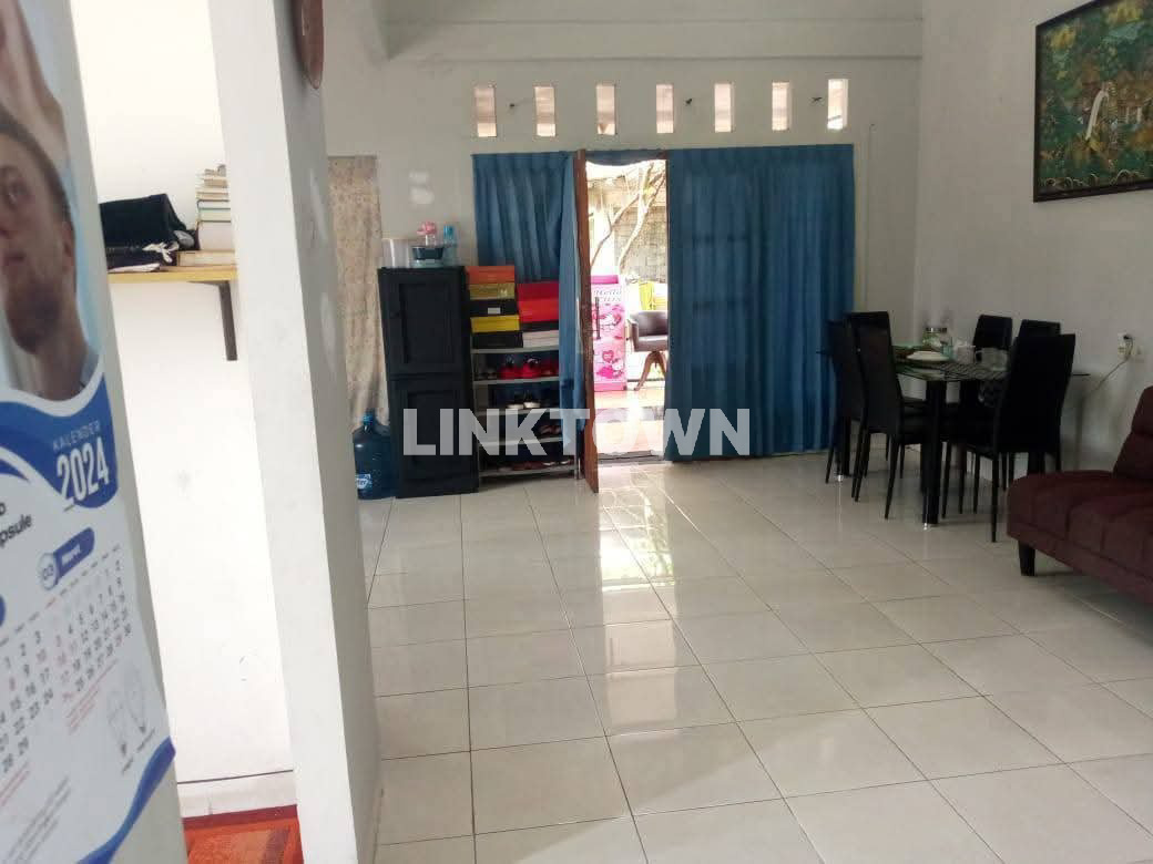 Dijual Rumah Siap Huni Masih Ada Lahan Kosong