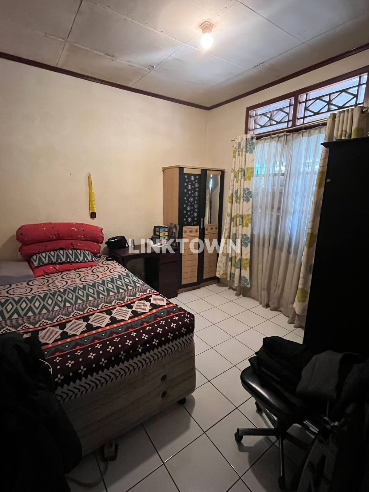JUAL CEPAT RUMAH SIAP HUNI TENGAH KOTA CIPEDAK JAGAKARSA JAKARTA SELATAN
