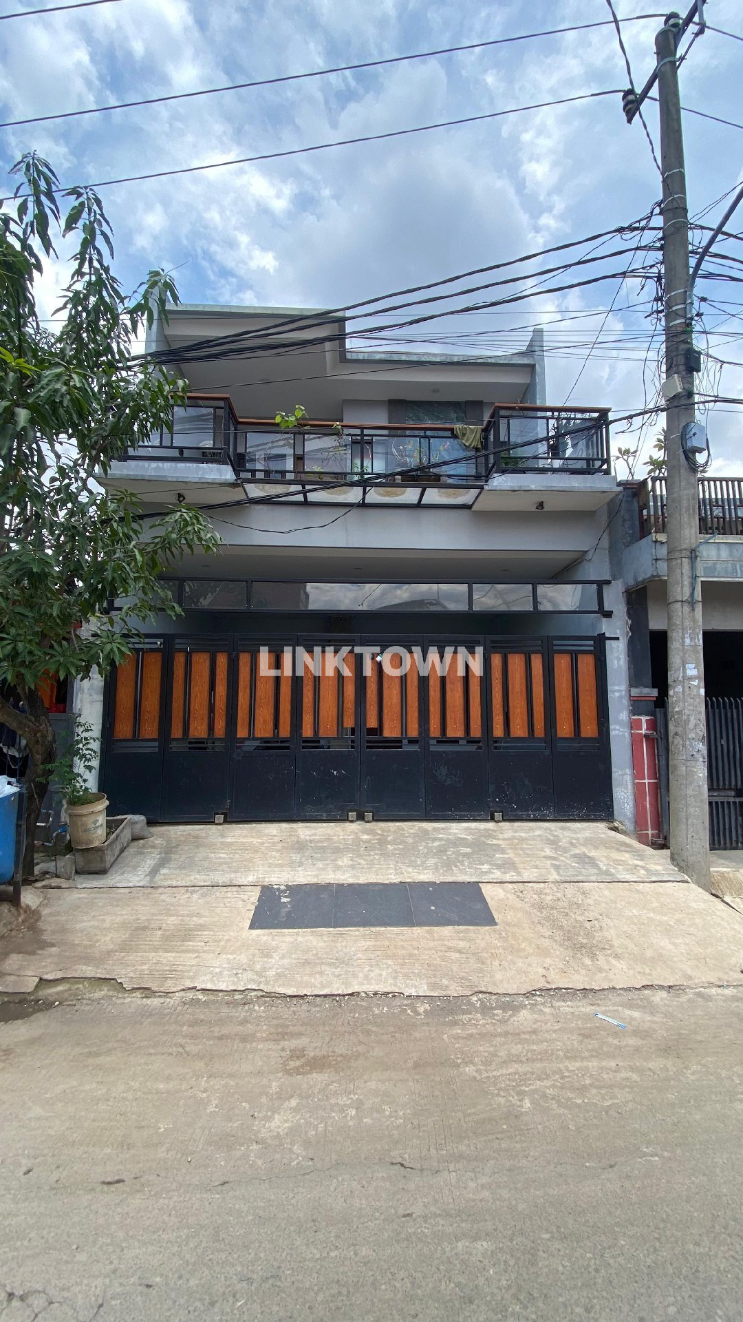 DIJUAL RUMAH DI GRAHA MUSTIKA MEDIA - BEKASI DIJUAL RUMAH DI GRAHA MUSTIKA MEDIA - BEKASI