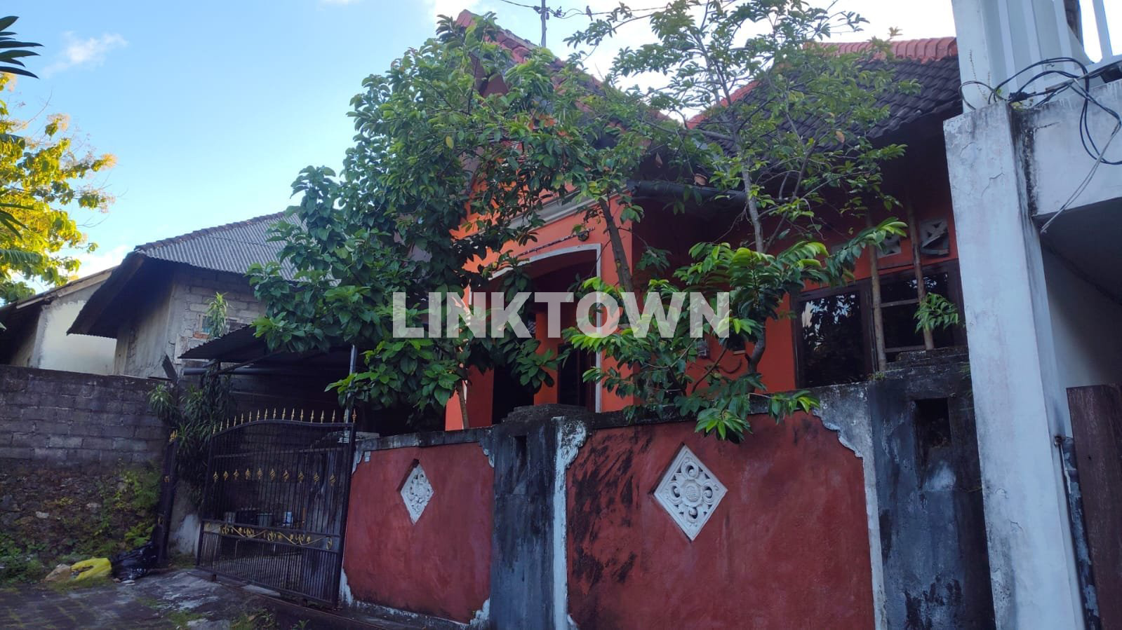 Dijual Rumah Siap Huni Minim Renovasi 3 Kamar Tidur Jimbaran Dijual Rumah Siap Huni Minim Renovasi 3 Kamar Tidur Jimbaran