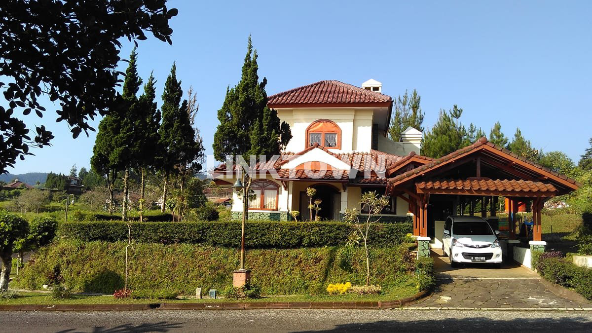 JUAL CEPAT VILLA CIATER SUBANG SIAP HUNI SANGAT LUAS DAN MEWAH JUAL CEPAT VILLA CIATER SUBANG SIAP HUNI SANGAT LUAS DAN MEWAH