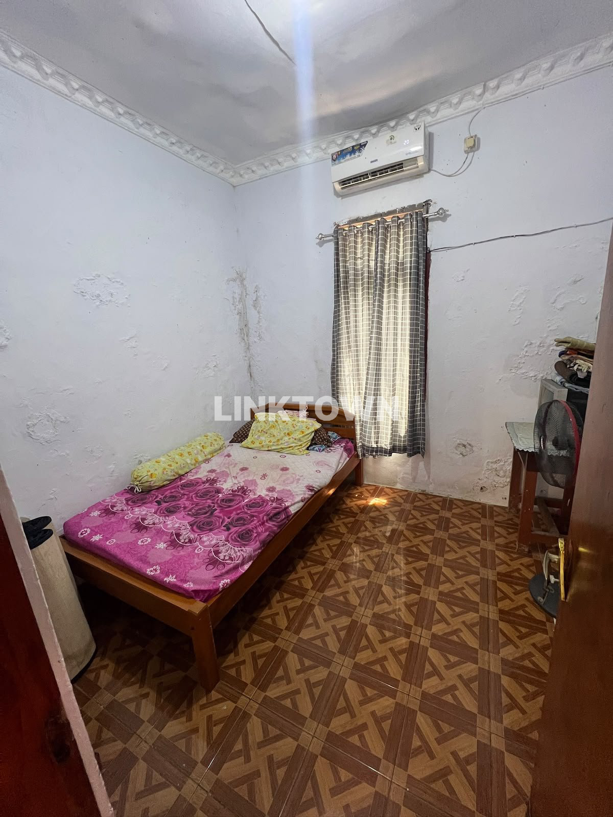 JUAL CEPAT RUMAH SIAP HUNI PUP MEMPET HARAPAN INDAH BEKASI